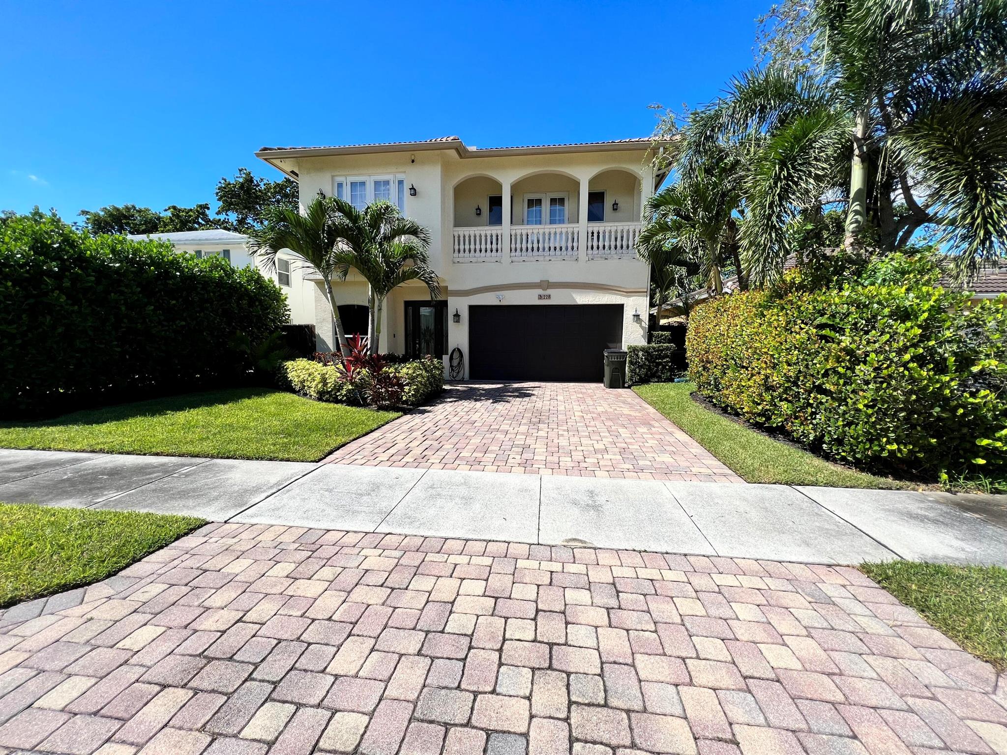 Come check out this Gorgeous home that comes with just about everything you need, and right in the heart of downtown Delray Beach!! 2 blocks from Atlantic Ave, pineapple grove, Sundy village etc. You can walk anywhere downtown from this house in minutes! Built in 2008, this home feels brand new which is hard to find in downtown Delray. Newly renovated primary bathroom, new AC units, new tankless water heater, high-end furnishings, high ceilings, surround sound throughout the house etc. Private Fenced Backyard with heated pool and spa. All turf for low maintenance. Built-in gas grill. Brand new pool equipment and heater.