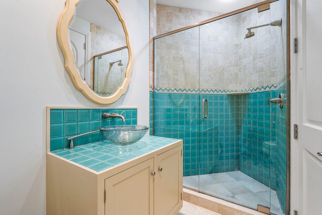 FRENCHMANS CREEK - Residential