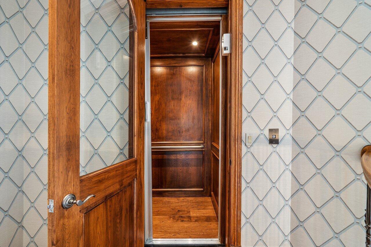 FRENCHMANS CREEK - Residential