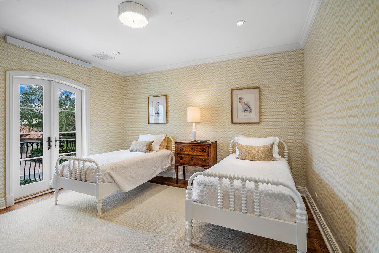 FRENCHMANS CREEK - Residential