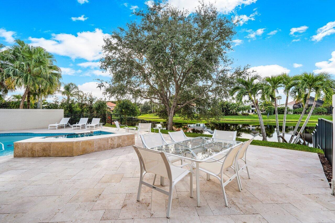 FRENCHMANS CREEK - Residential