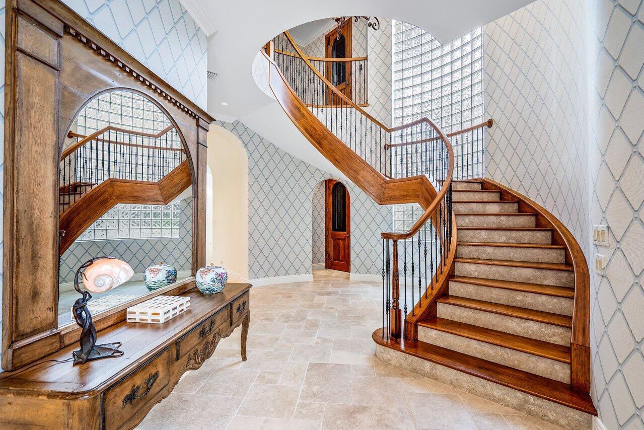 FRENCHMANS CREEK - Residential