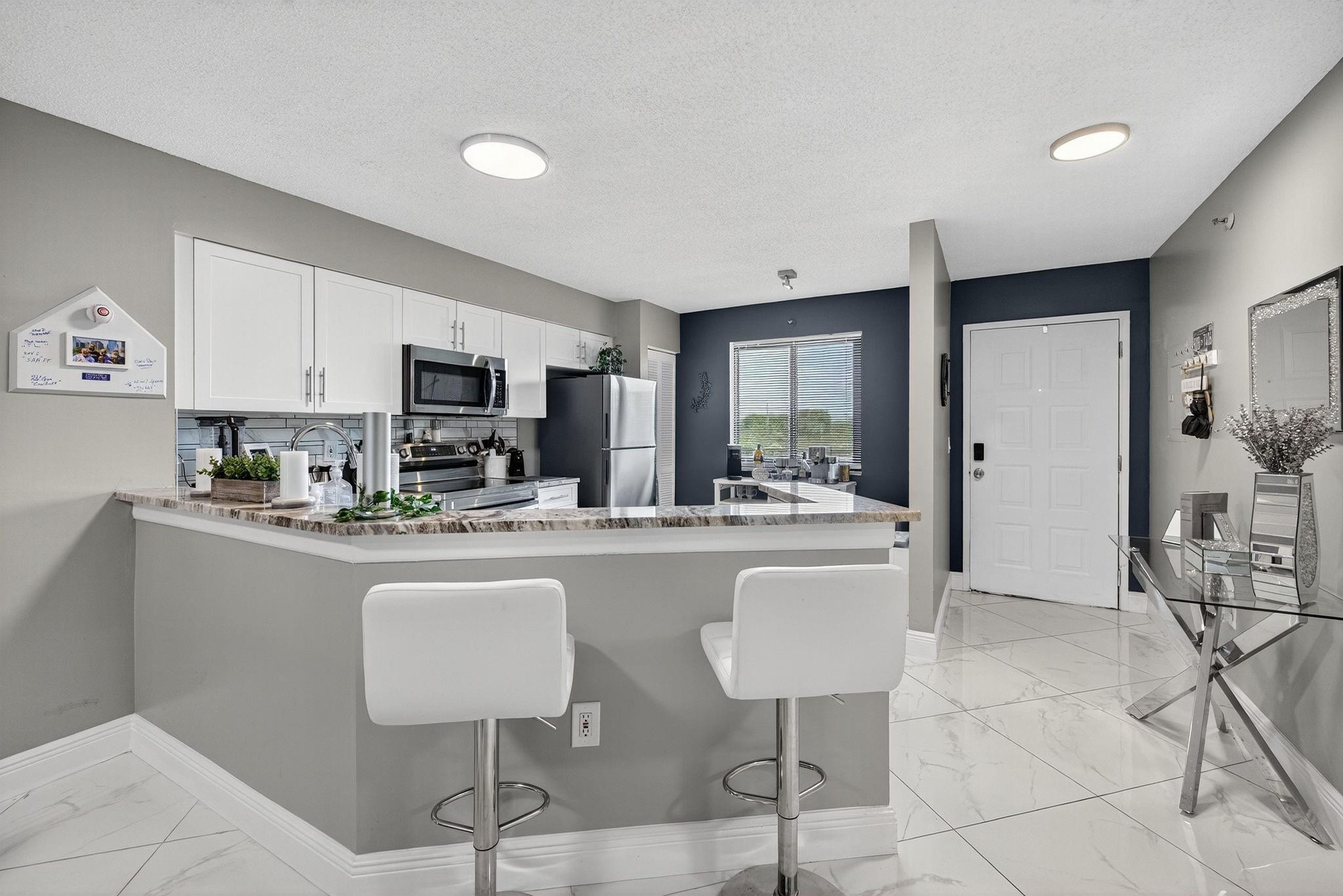 CYPRESS BEND CONDOMINIUM - Residential Lease