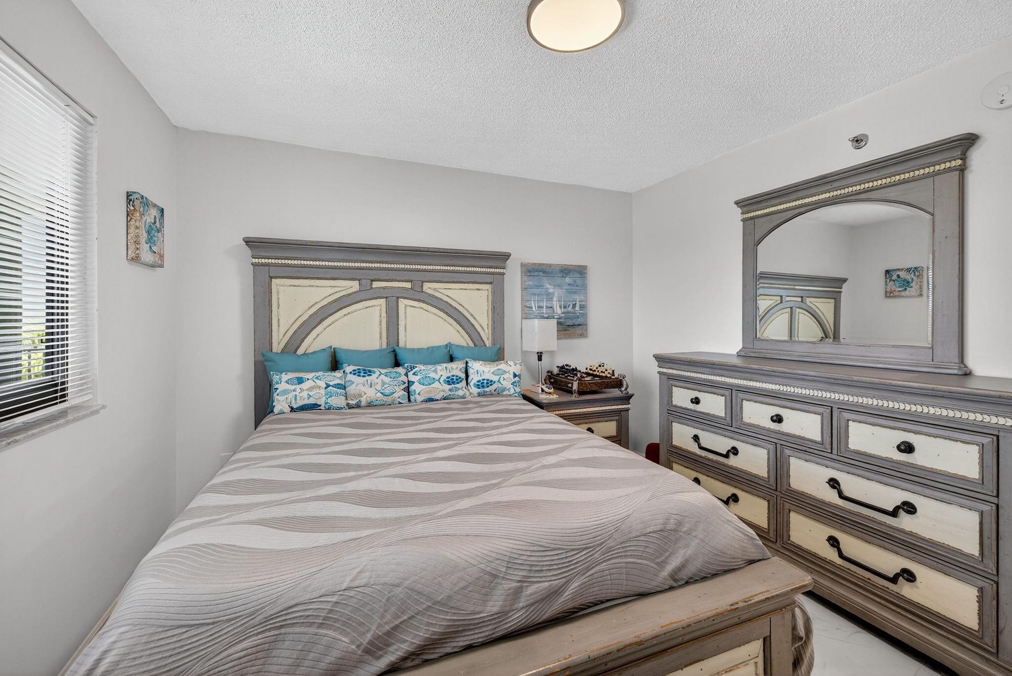 CYPRESS BEND CONDOMINIUM - Residential Lease