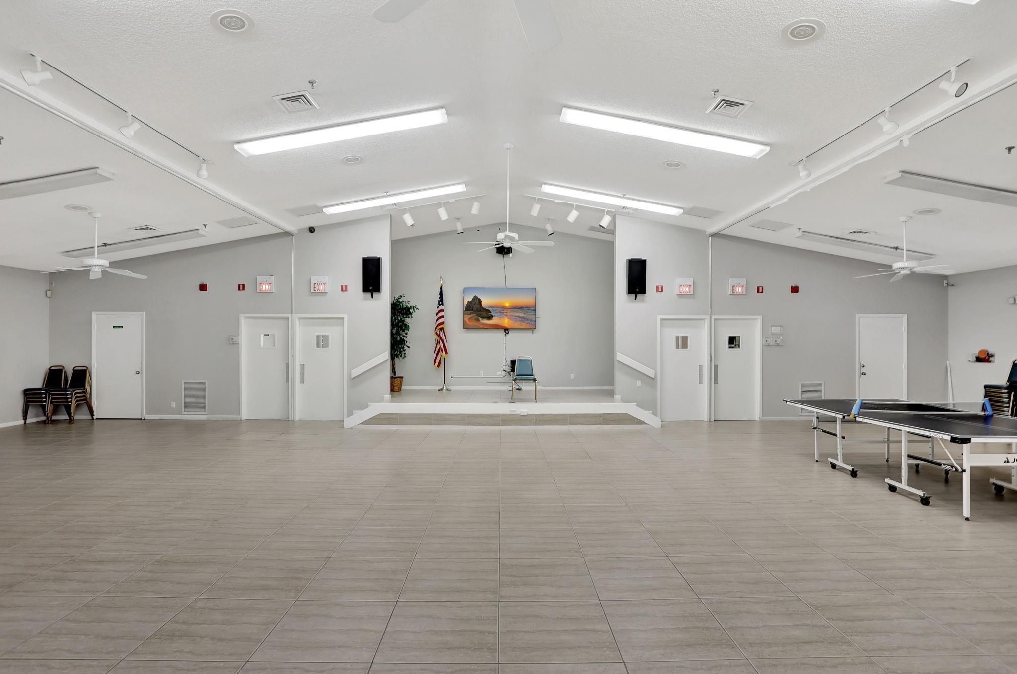 CYPRESS BEND CONDOMINIUM - Residential Lease