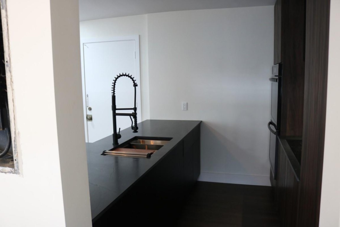 10170 Collins Avenue 6