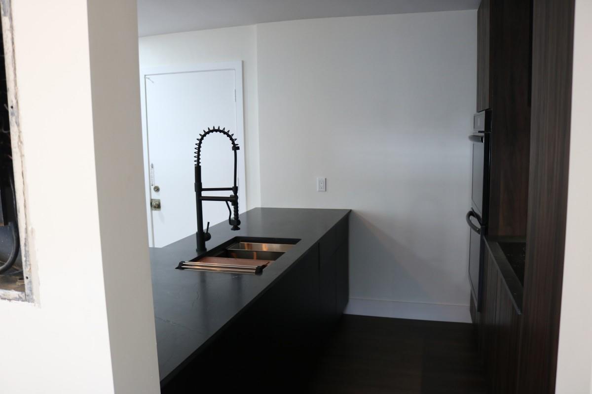 AVONDALE APTS INC - CO-OP - Residential Lease