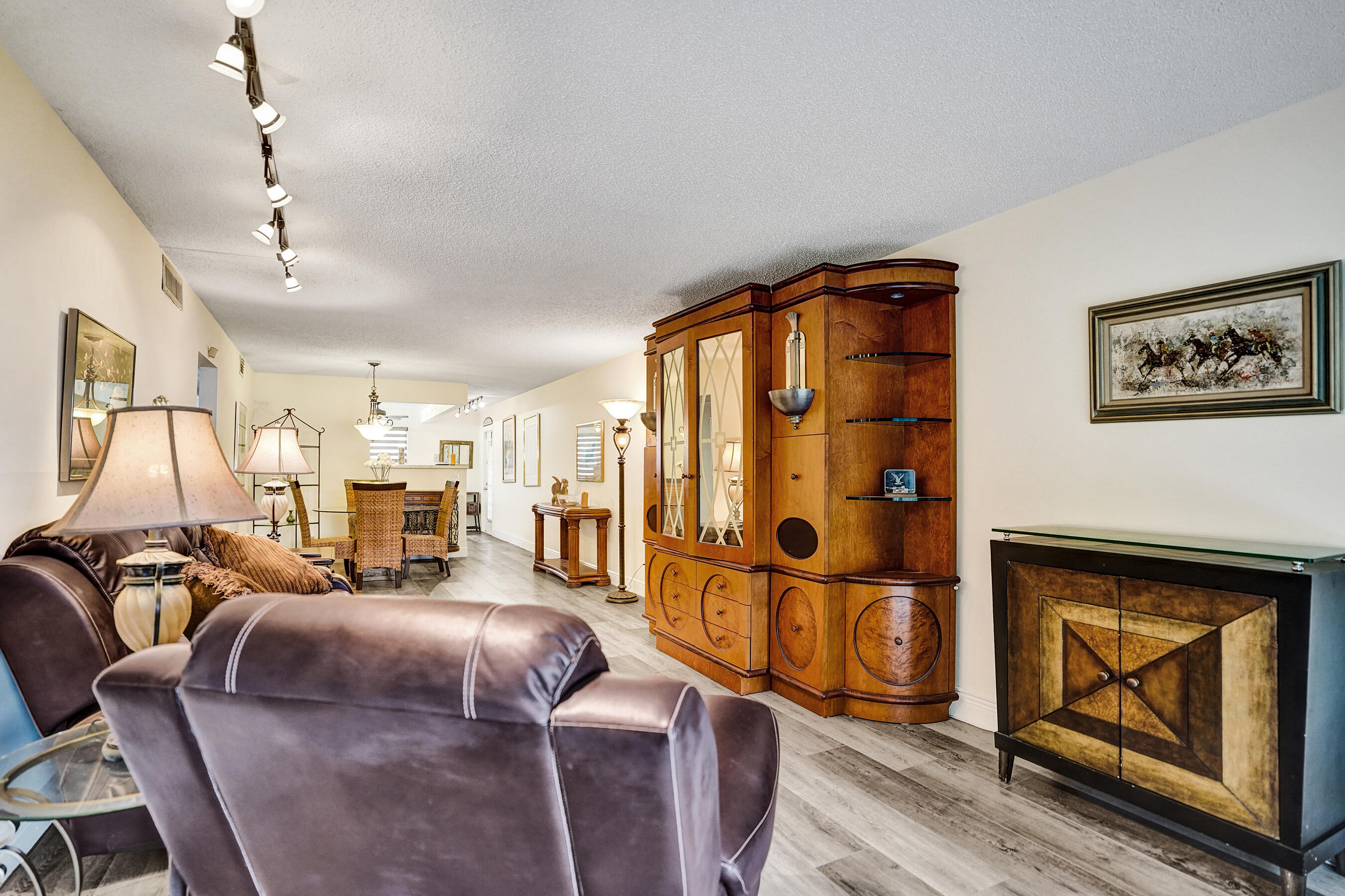 AINSLIE AT CENTURY VILLAGE CONDO - Residential