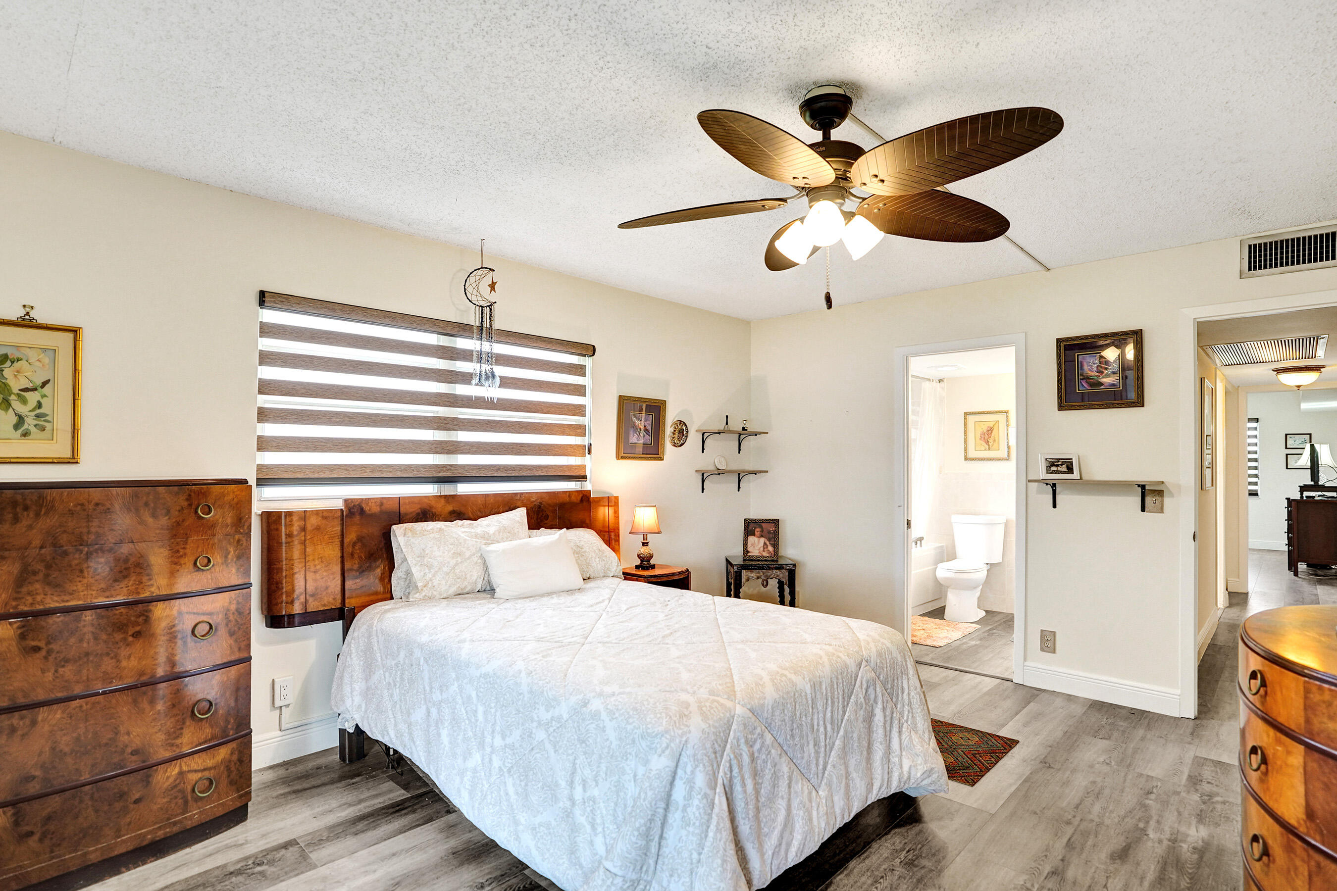 AINSLIE AT CENTURY VILLAGE CONDO - Residential