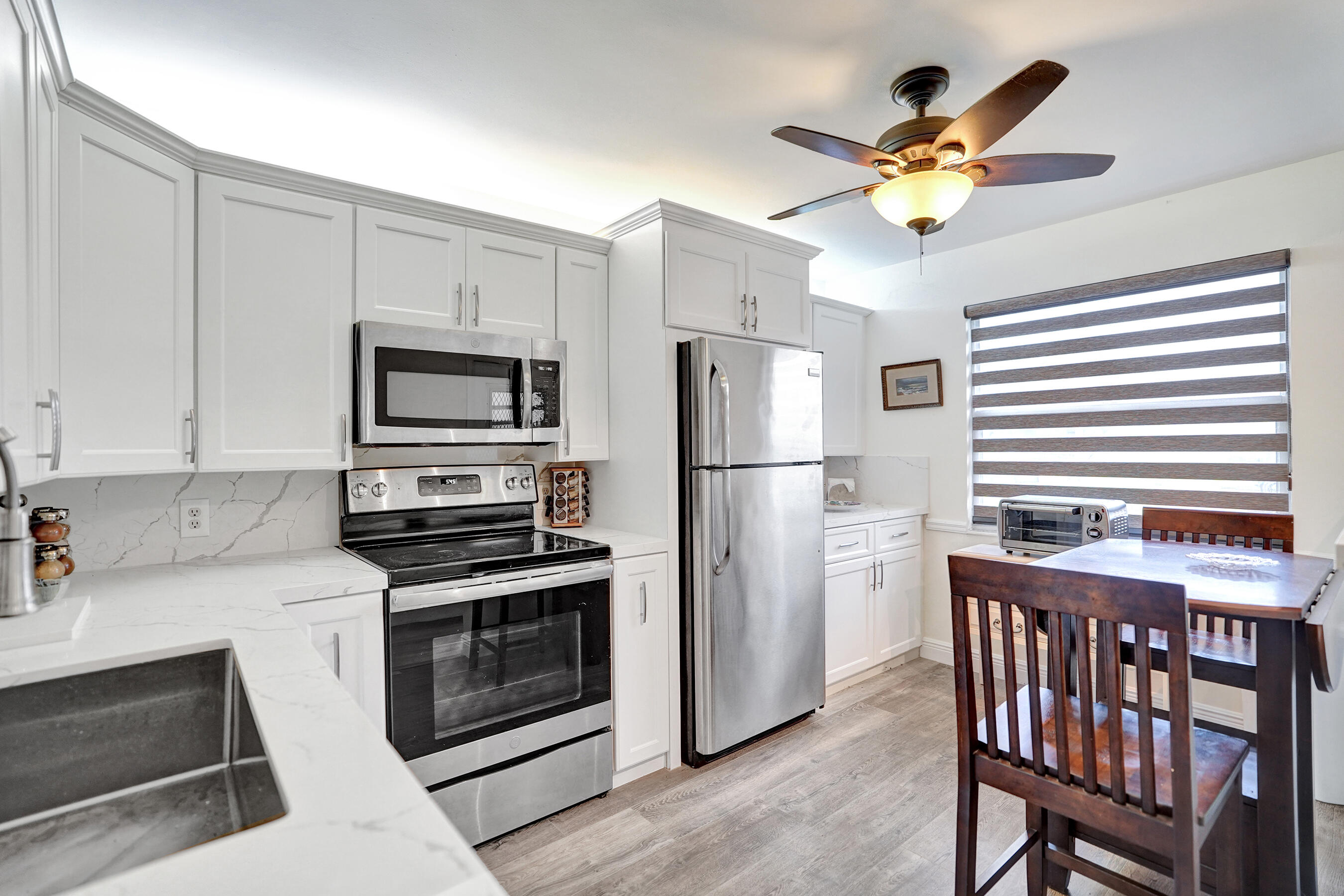 AINSLIE AT CENTURY VILLAGE CONDO - Residential