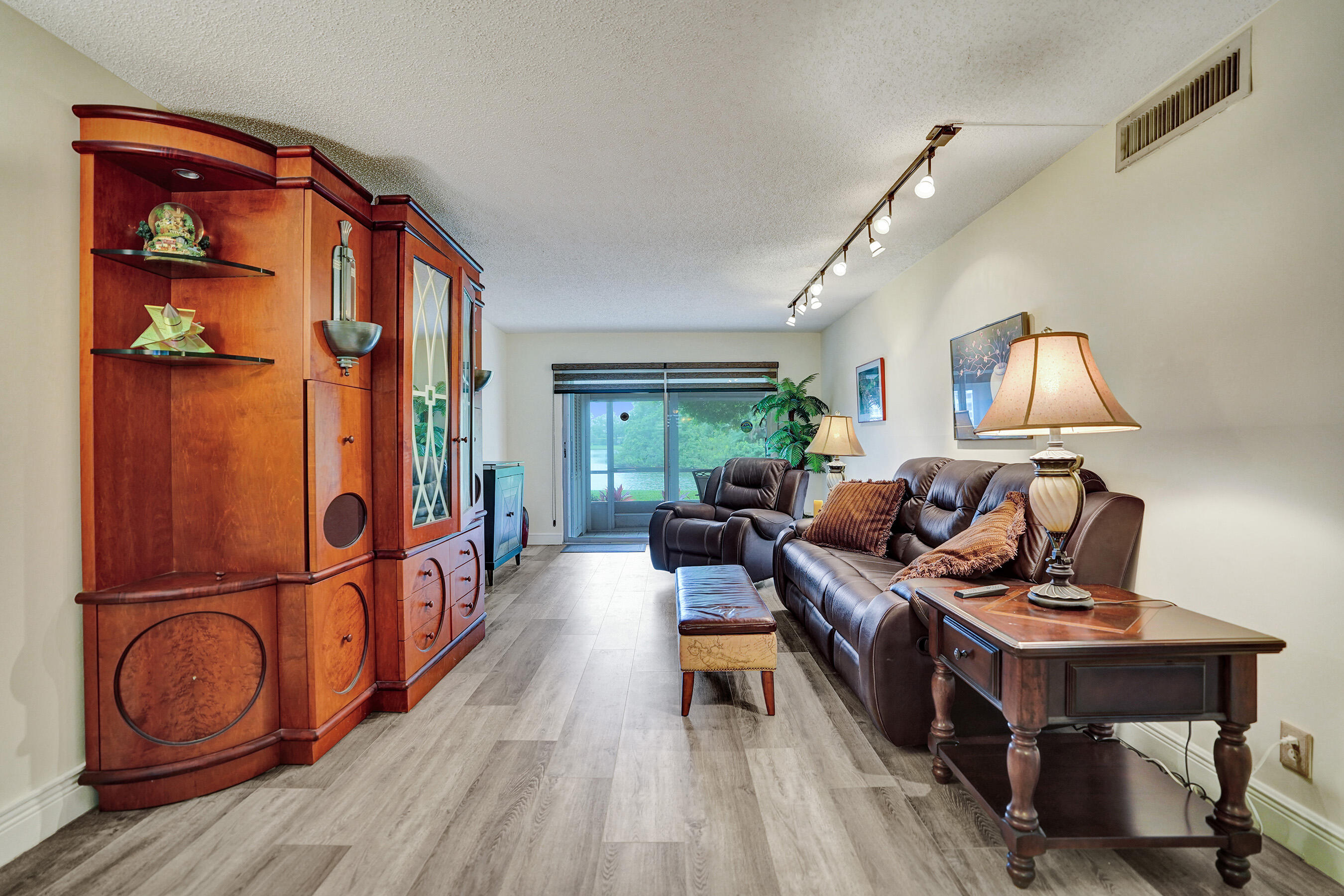 AINSLIE AT CENTURY VILLAGE CONDO - Residential