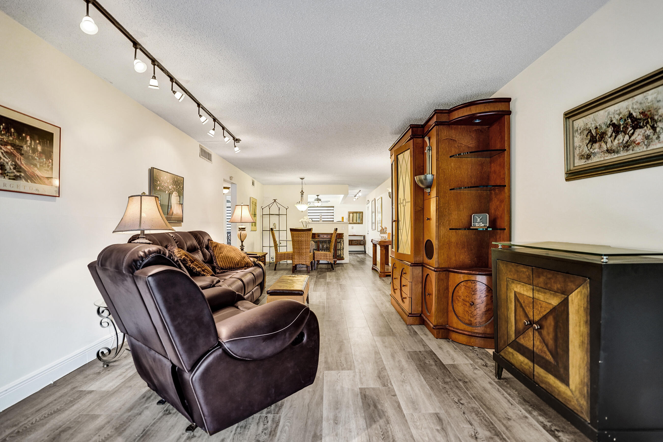 AINSLIE AT CENTURY VILLAGE CONDO - Residential