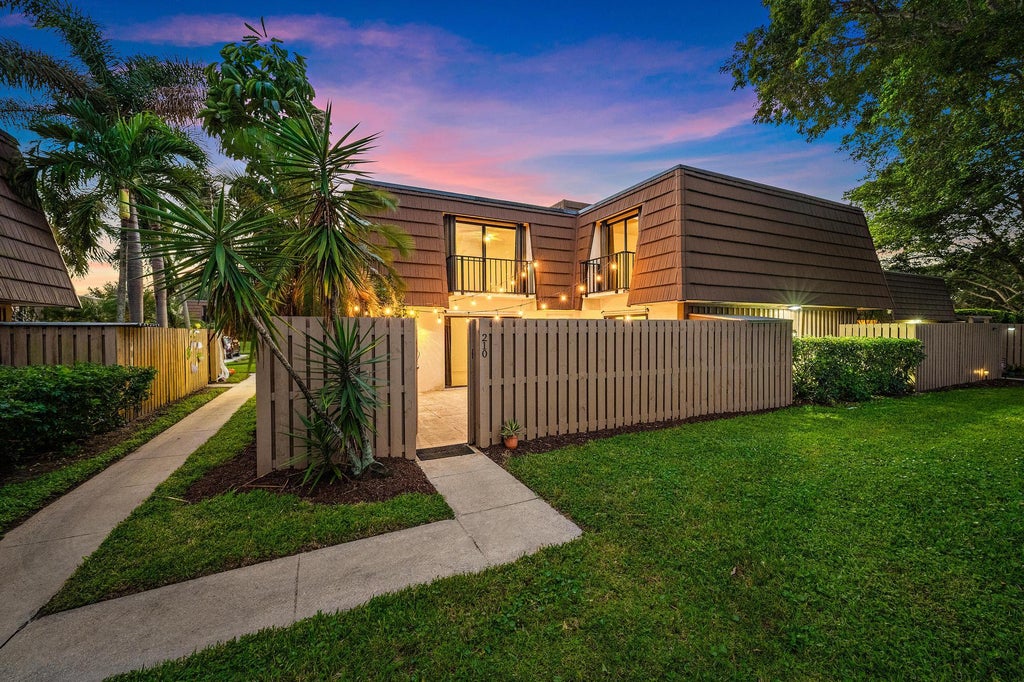 Photo of 210 2nd Court, Palm Beach Gardens, FL 33410 (MLS # B26093935)