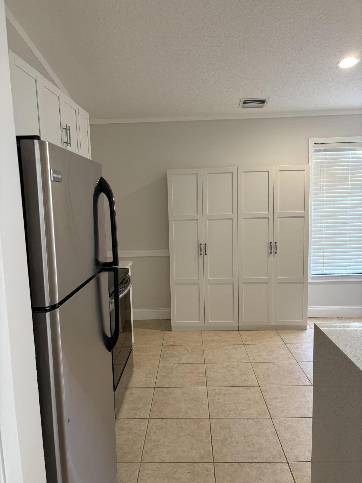 North Palm Beach Heights Sec 02b - Residential Lease