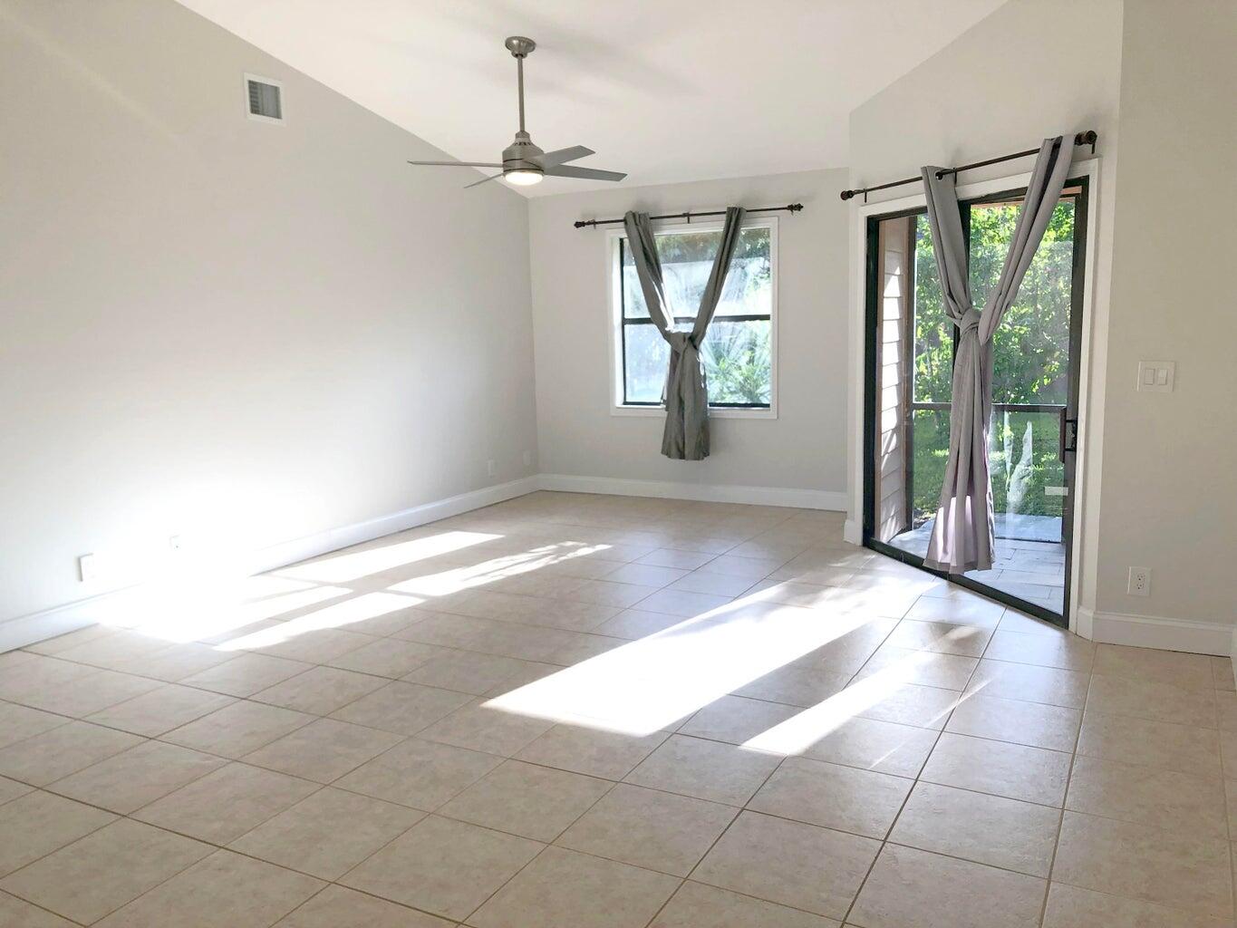 North Palm Beach Heights Sec 02b - Residential Lease