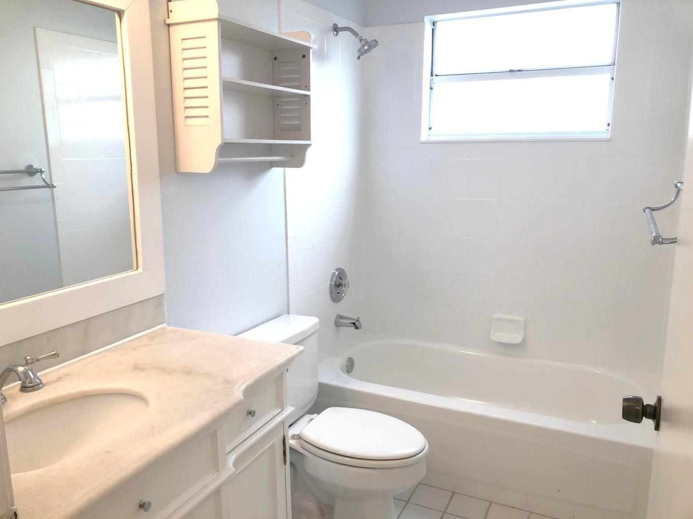 North Palm Beach Heights Sec 02b - Residential Lease