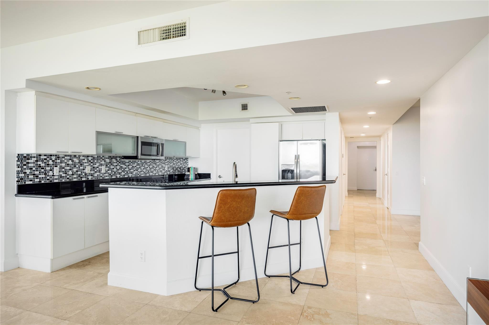 THE OAKS I CONDO - Residential Lease