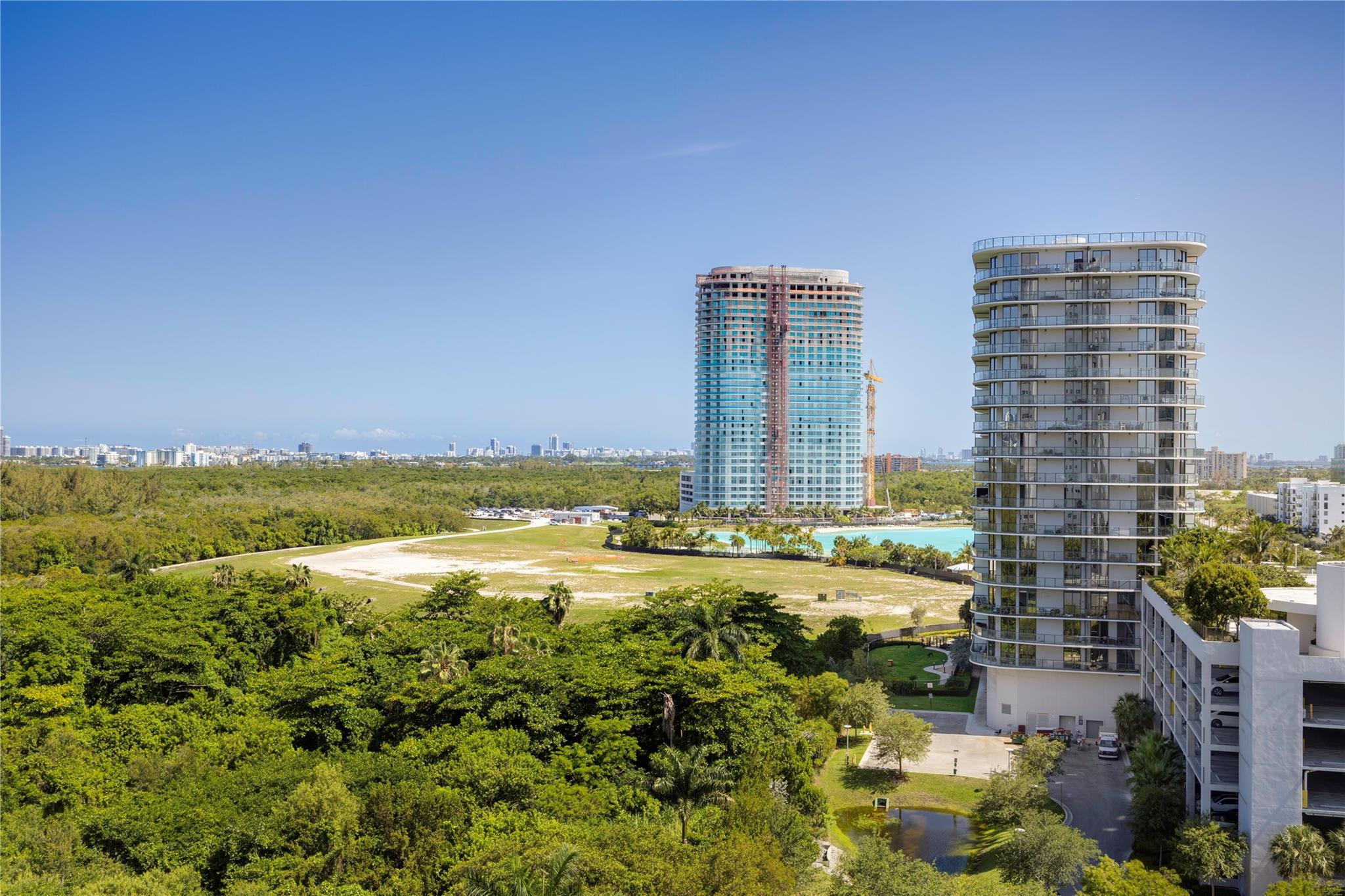 THE OAKS I CONDO - Residential Lease