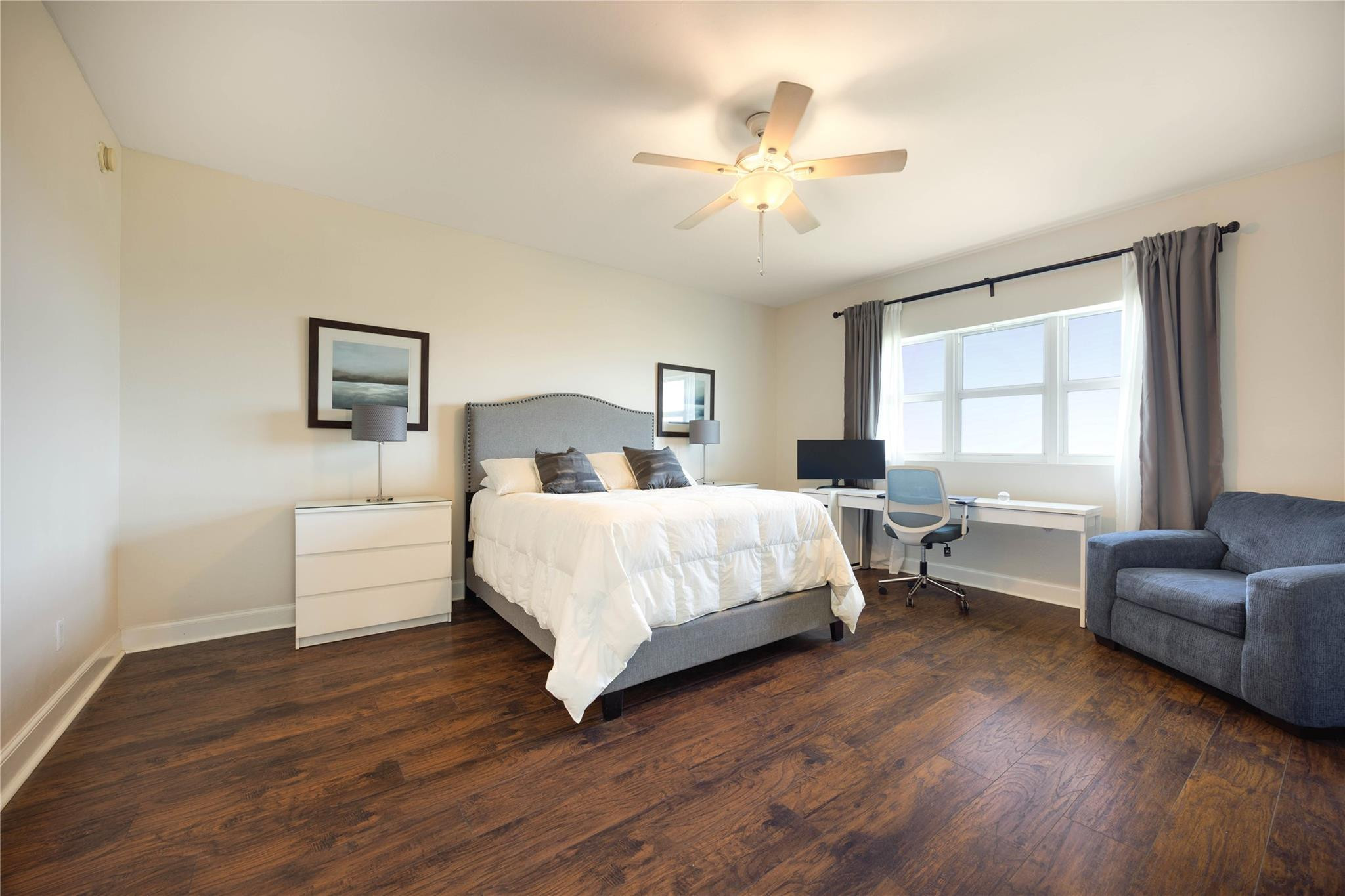 THE OAKS I CONDO - Residential Lease