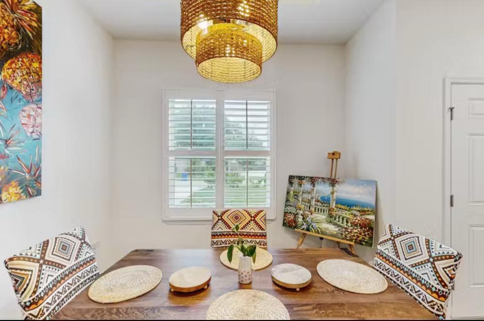 SEBASTIAN HIGHLANDS UNIT - Residential Lease