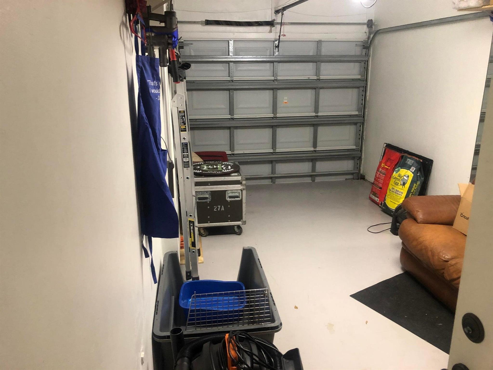 DELRAY MANORS - Residential Lease