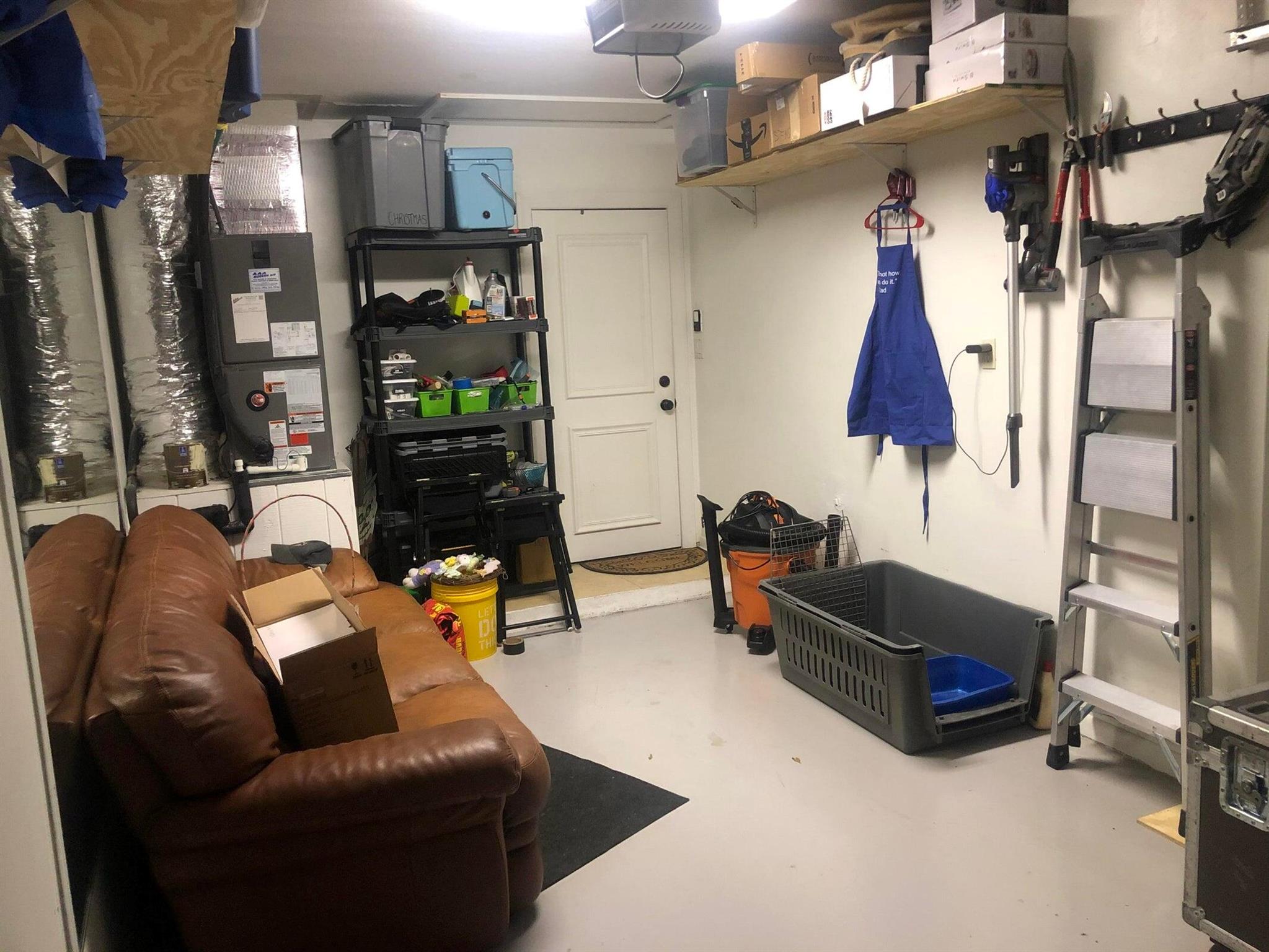 DELRAY MANORS - Residential Lease