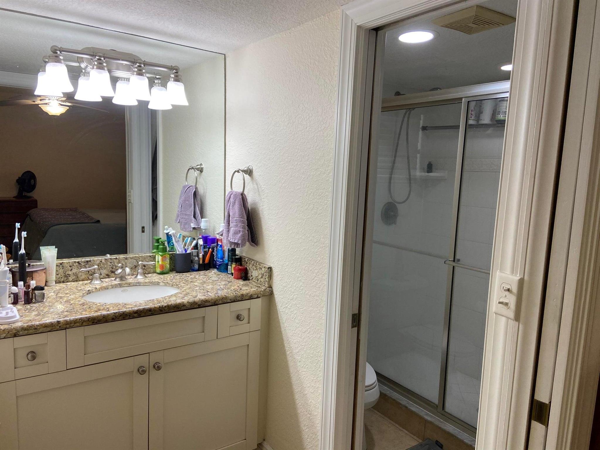 DELRAY MANORS - Residential Lease