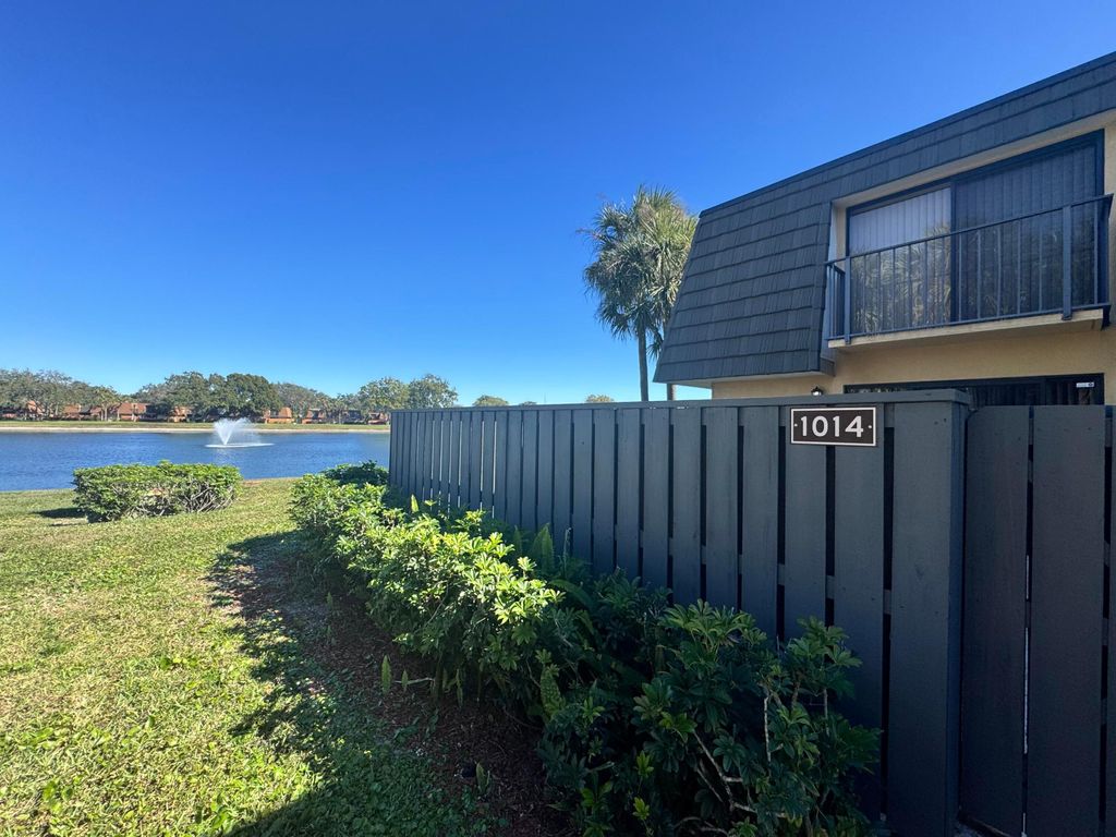 Photo of 1014 10th Way, West Palm Beach, FL 33407 (MLS # R11159939)