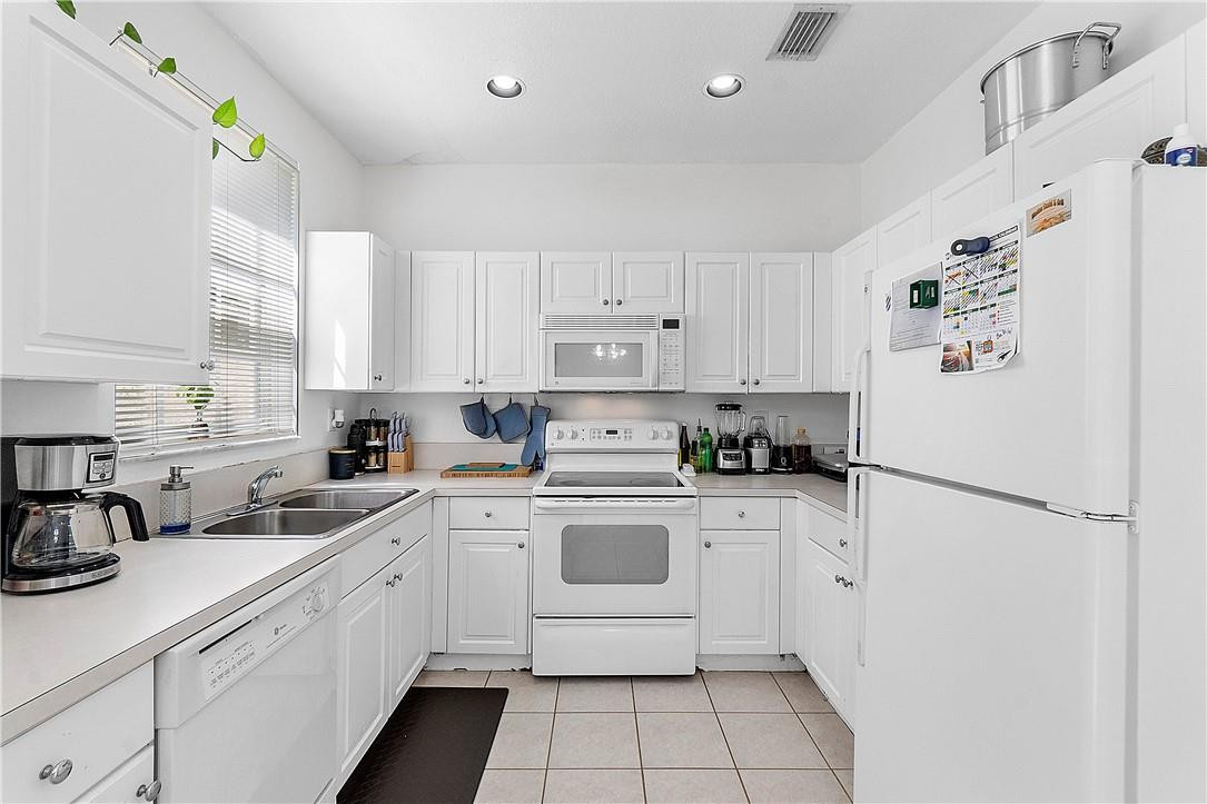 The Palms @PEMBROKE ISLES - Residential