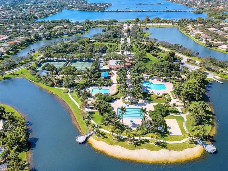 The Palms @PEMBROKE ISLES - Residential