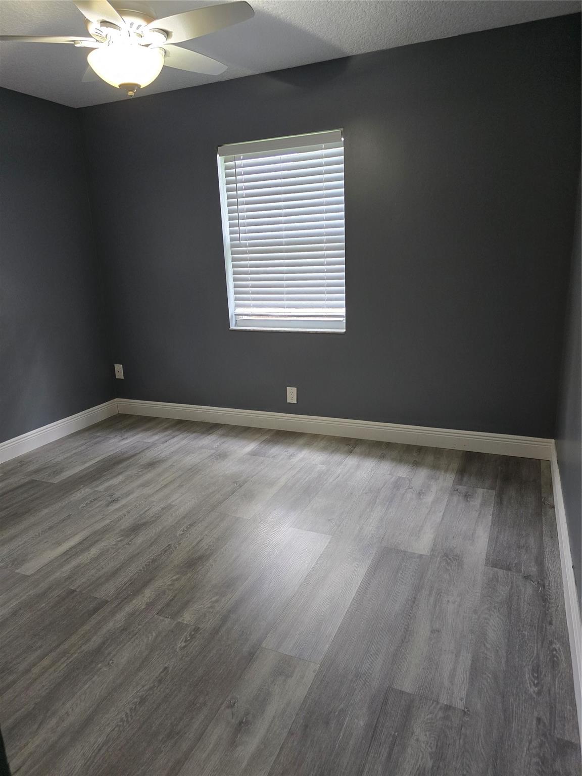 Coral Gate Sec 1 93-7 B - Residential Lease