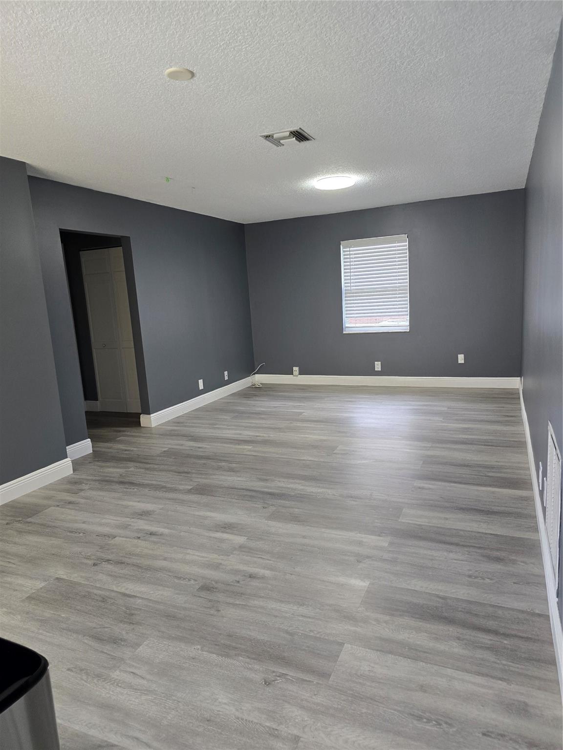 Coral Gate Sec 1 93-7 B - Residential Lease