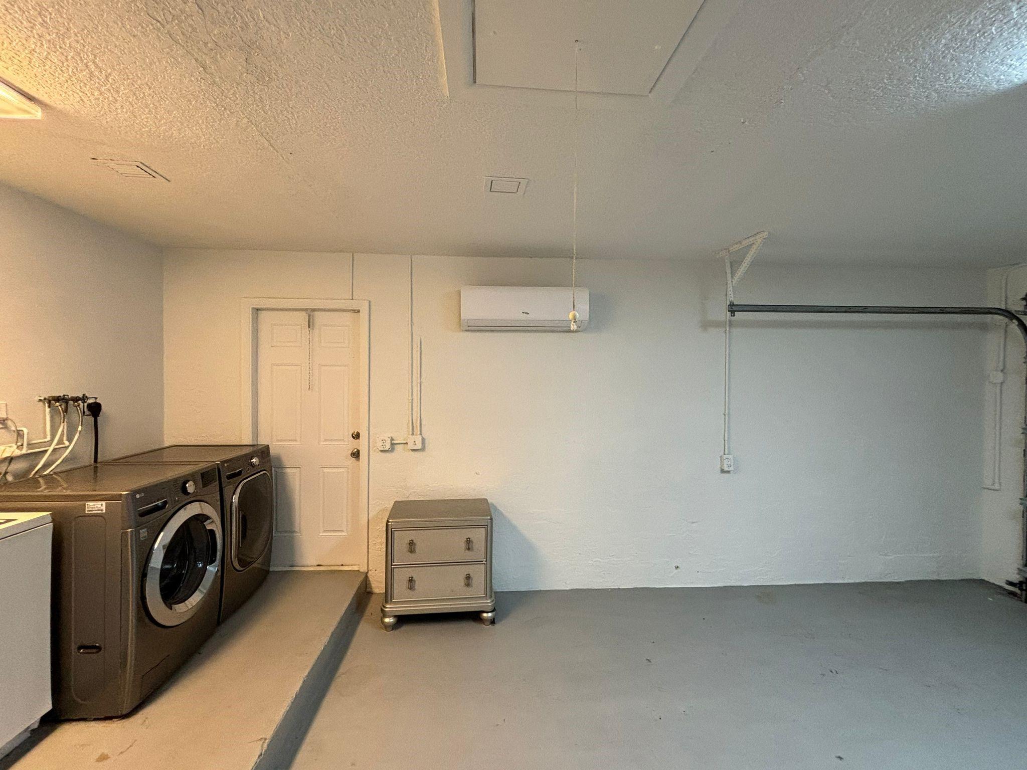 Coral Gate Sec 1 93-7 B - Residential Lease