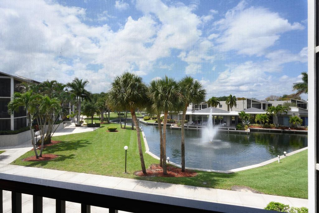 Photo of 11811 Avenue Of The Pga #5-2c, Palm Beach Gardens, FL 33418 (MLS # R11079302)