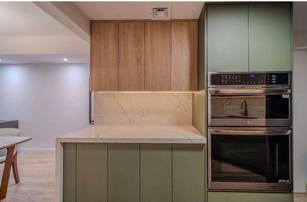 View photos, virtual tours, details... 801 BRICKELL BAY Drive 1168