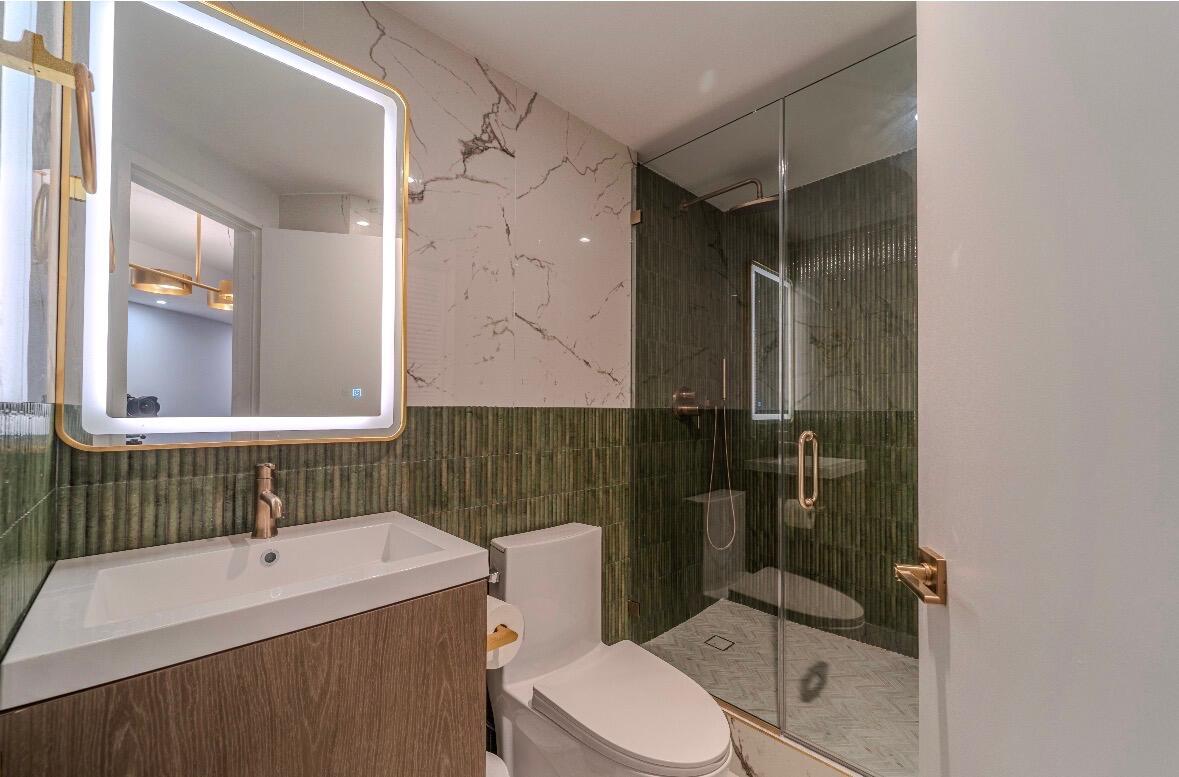View photos, virtual tours, details... 801 BRICKELL BAY Drive 1168