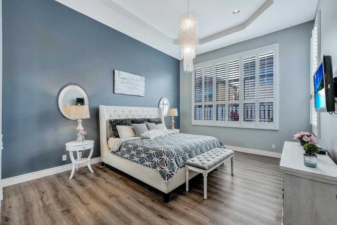 JOURNEYS END - Residential