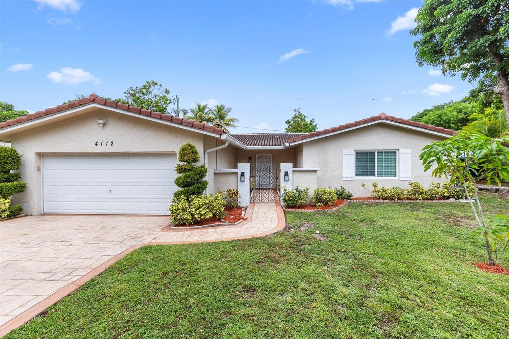 Photo of 4112 NW 78th Lane, Coral Springs, FL 33065 (MLS # F10513354)