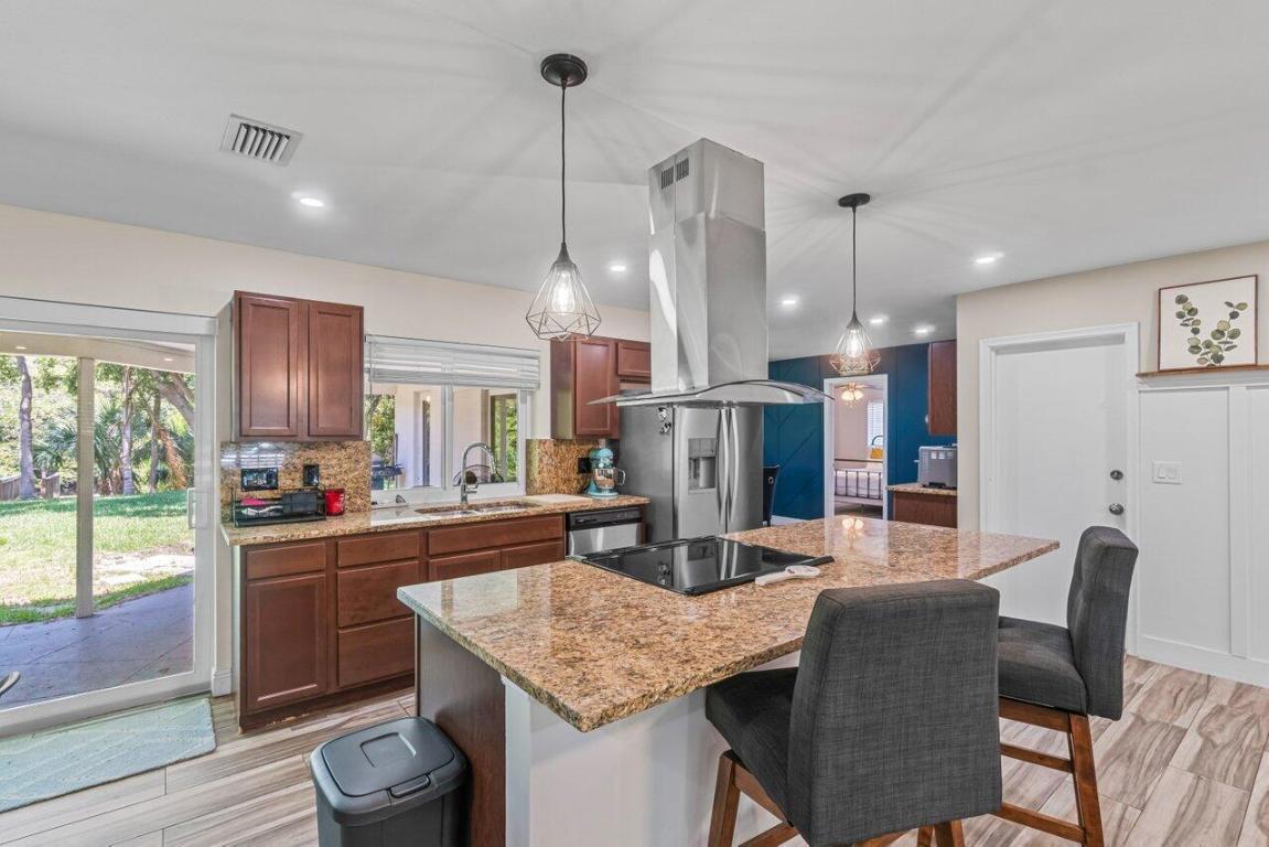 CONFERENCE LAKE ESTATES - Residential Lease