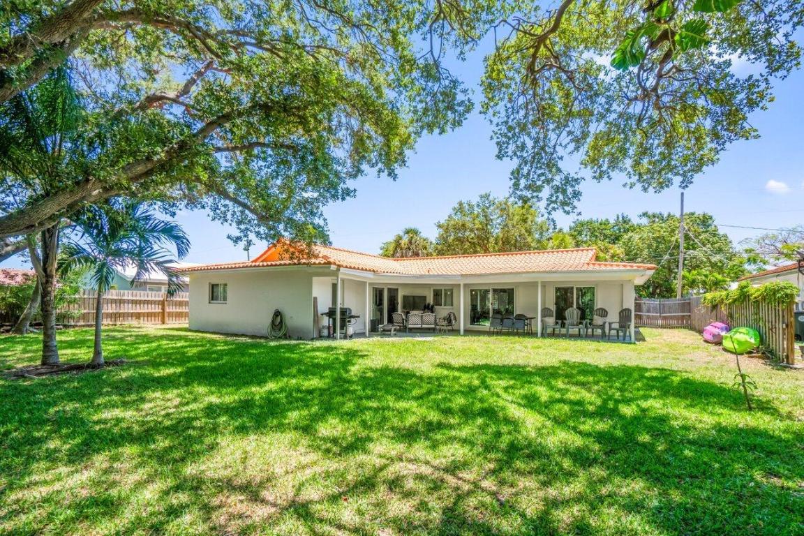 CONFERENCE LAKE ESTATES - Residential Lease