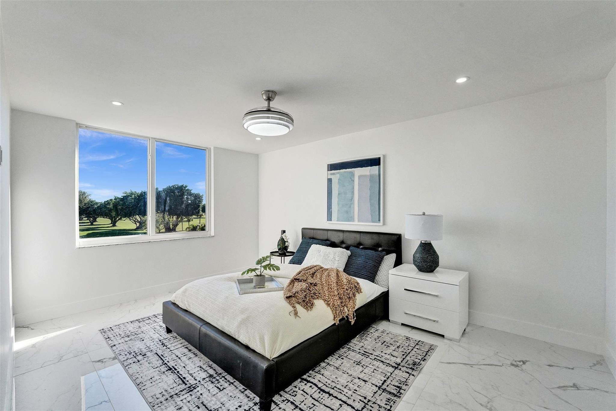 HOLLYBROOK GOLF AND TENNI - Residential