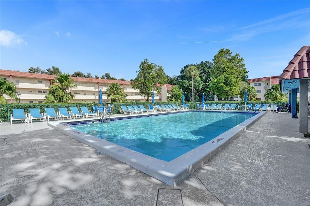 HOLLYBROOK GOLF AND TENNI - Residential