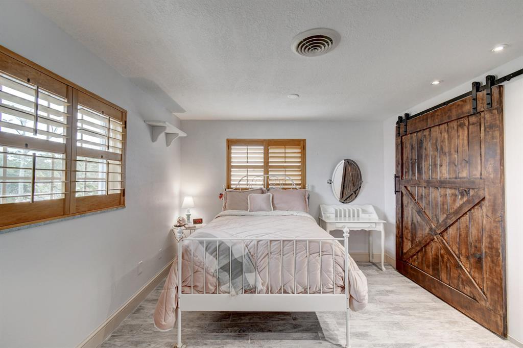 RIVER PARK UNIT 2 - Residential