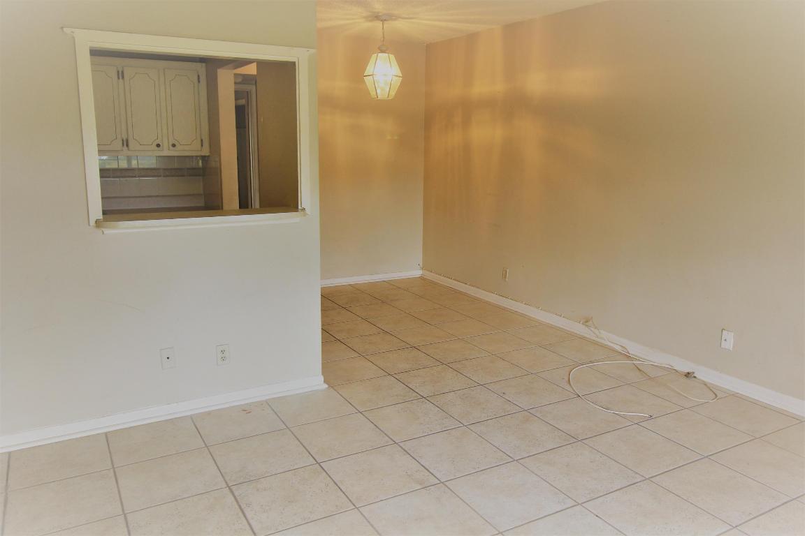 EASTHAMPTON CONDO - Residential