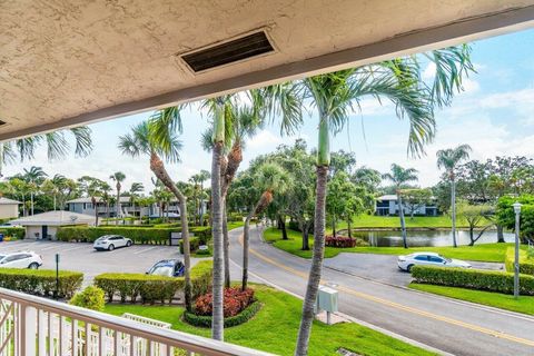 Condominium in Boynton Beach FL 5 Stratford Drive 30.jpg