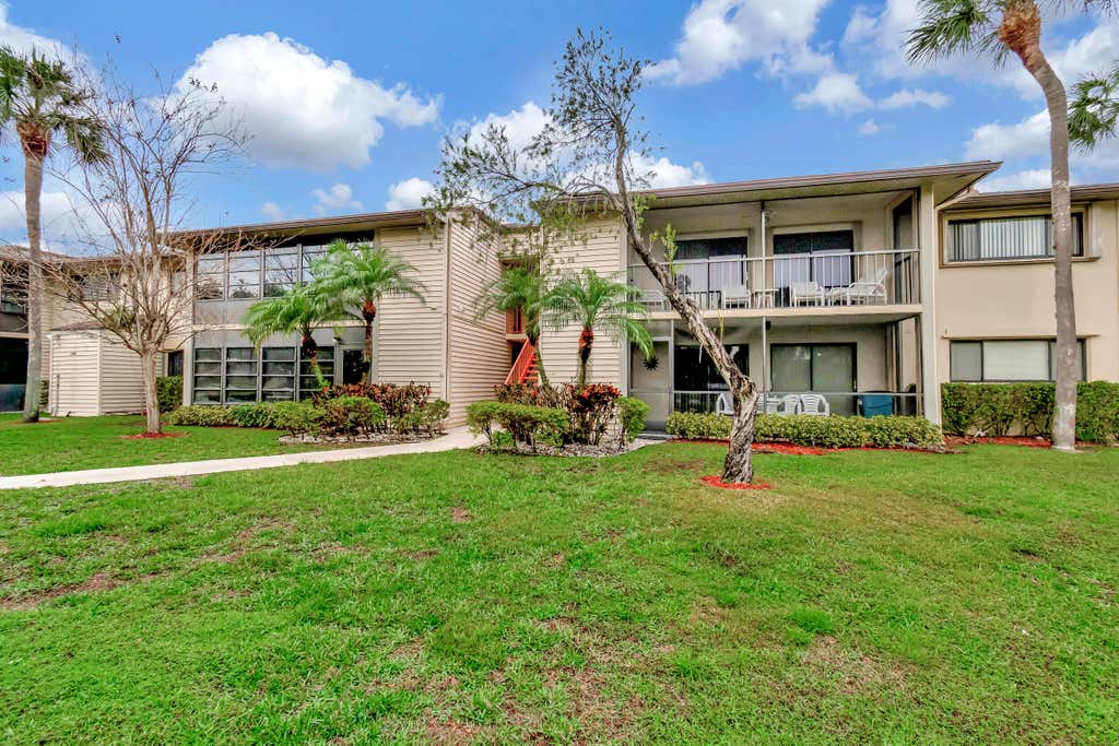 Photo of 15484 Lakes Of Delray Boulevard #106, Delray Beach, FL 33484 (MLS # R10966882)