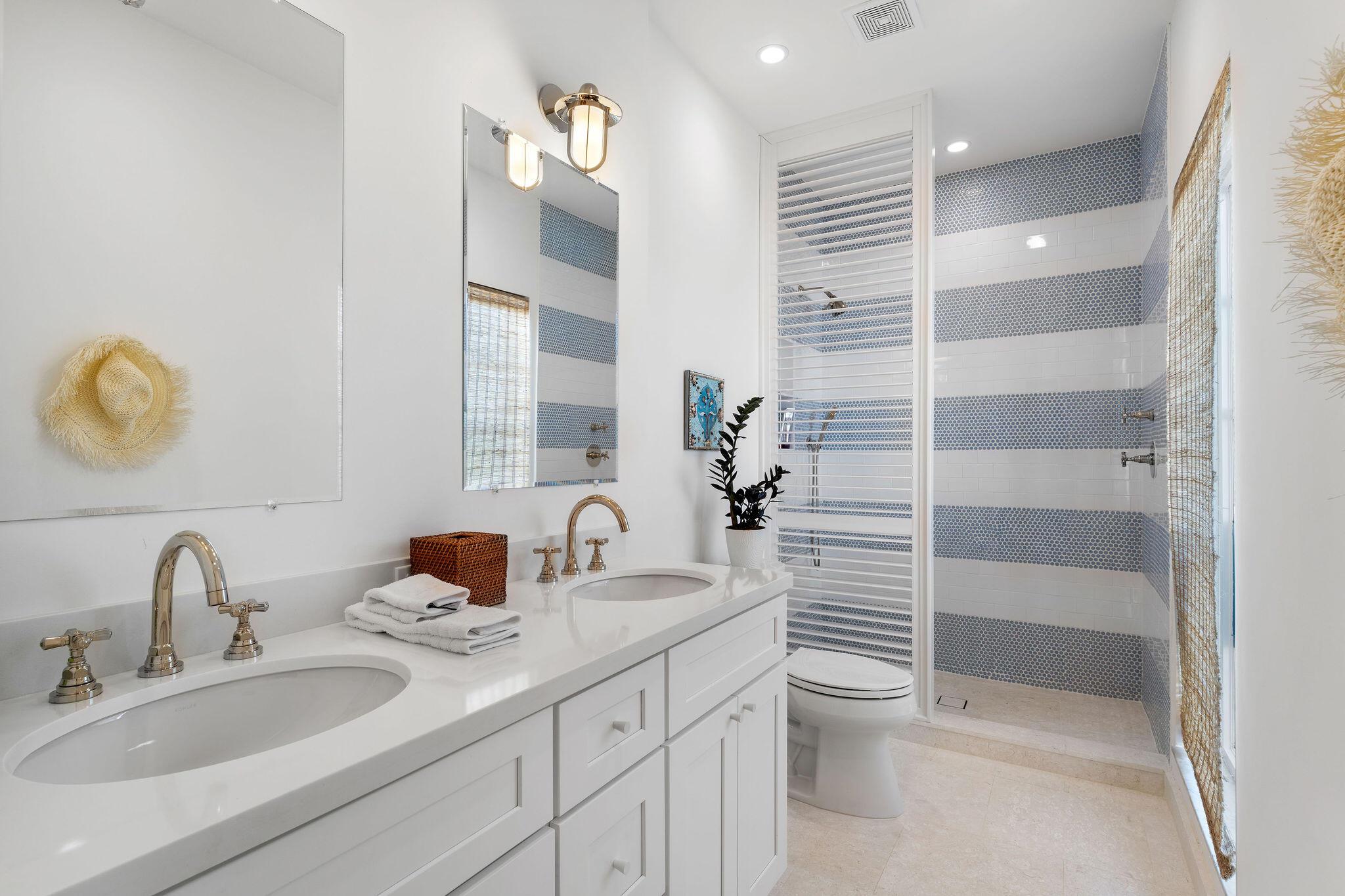 OLD PORT VILLAGE 2 - Residential