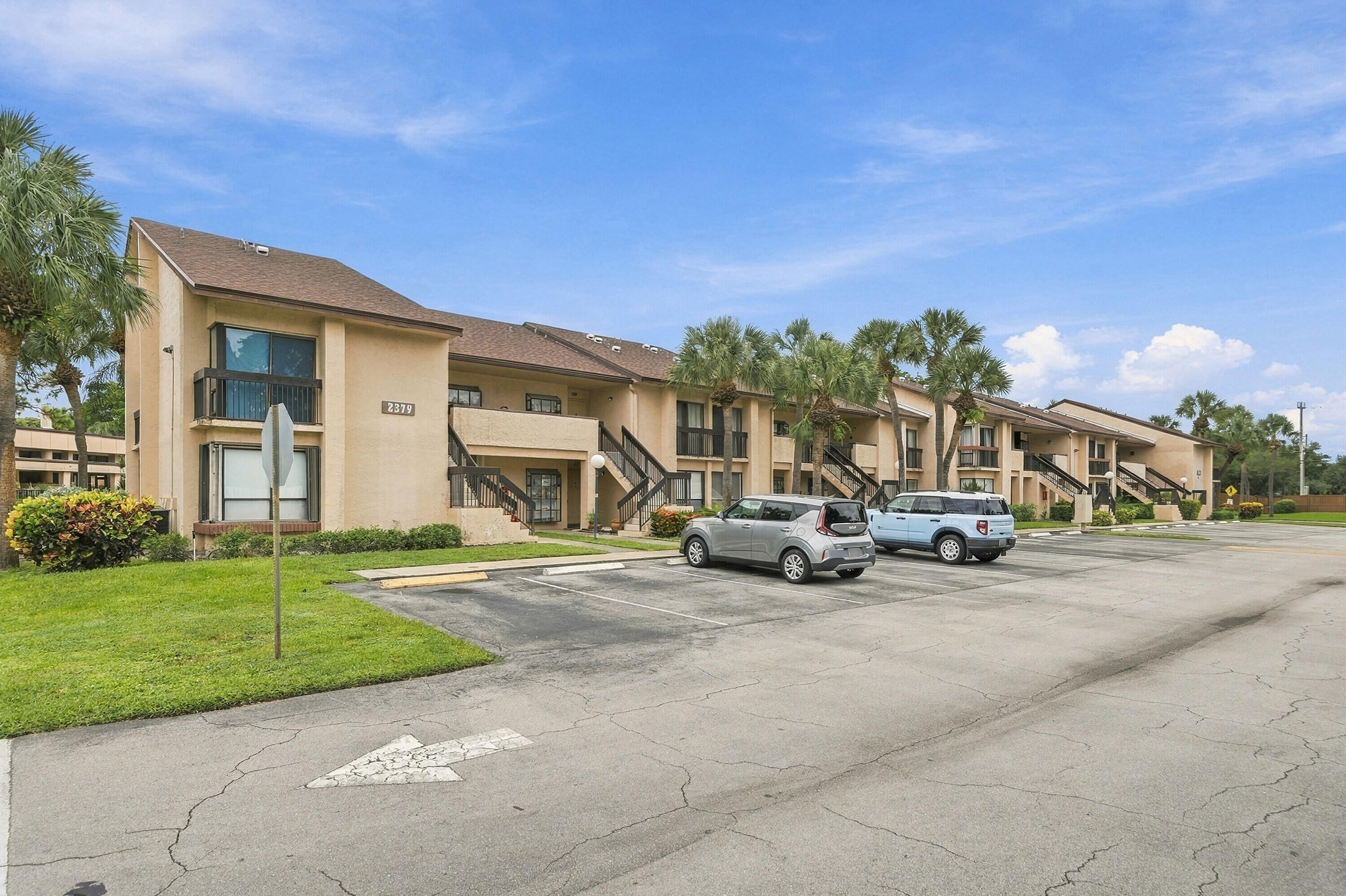 2379 SW 15TH Street 115