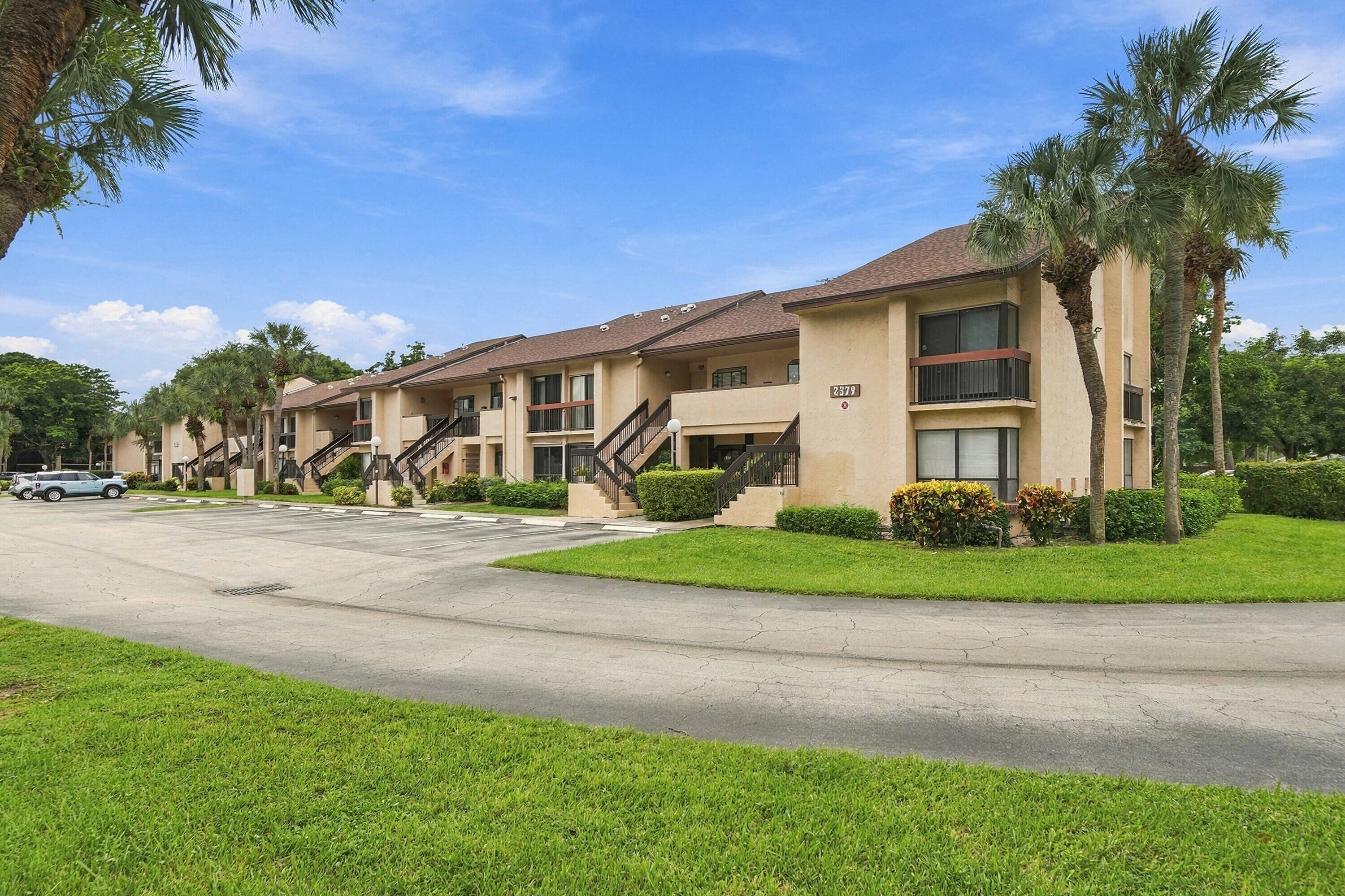 2379 SW 15TH Street 115
