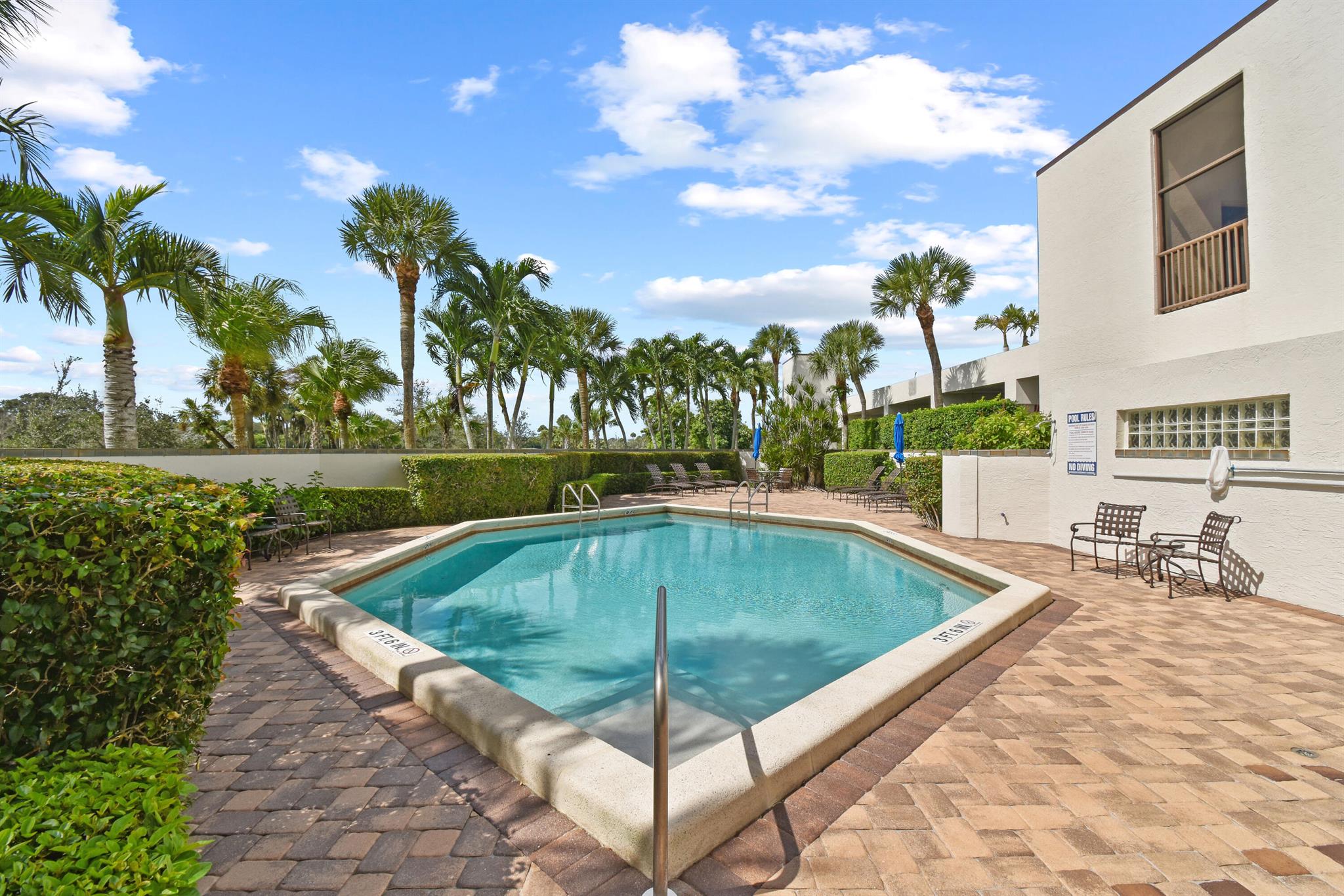 SOUTHPORTE ONE AT JONATHA - Residential Lease